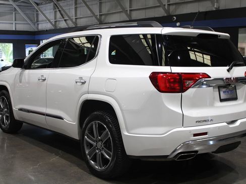 Used 2017 GMC Acadia Denali AWD/4WD image 10