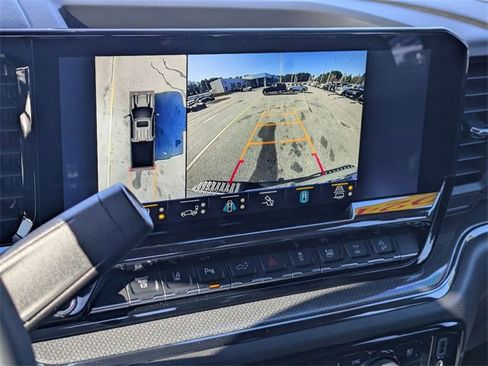 Certified 2024 Chevrolet Silverado 2500 ZR2 w/ Technology Package image 21