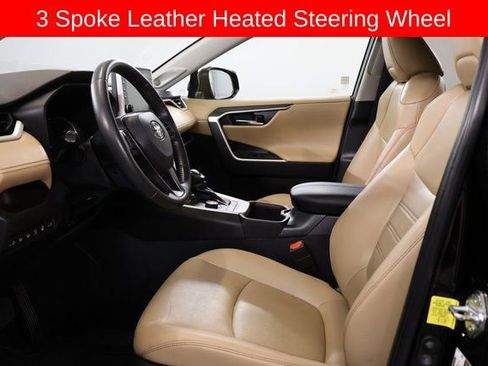 Used 2022 Toyota RAV4 Limited image 14