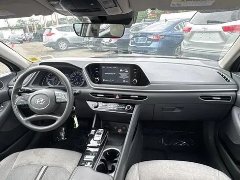 Used 2021 Hyundai Sonata SE FWD image 13