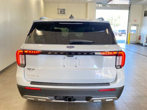 New 2026 Ford Explorer Active w/ Active Comfort Package AWD/4WD image 6