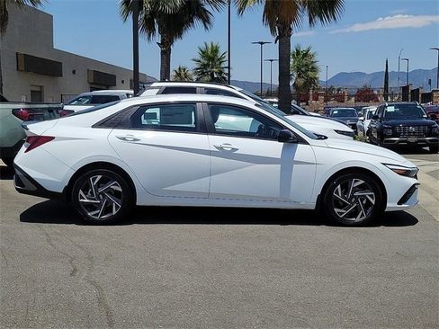 New 2025 Hyundai Elantra Sport image 21