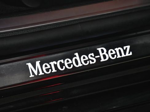 Used 2023 Mercedes-Benz S 580e 4MATIC Sedan image 17