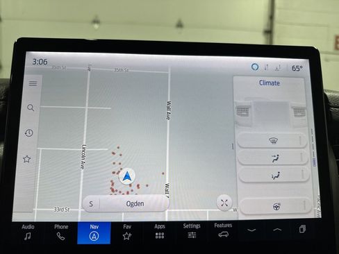 Used 2023 Ford Expedition Max XLT image 27