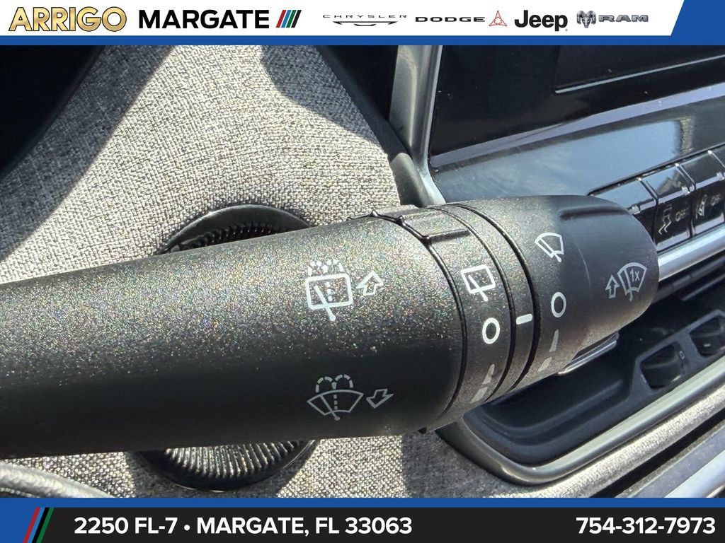 Used 2022 Jeep Compass Latitude w/ Convenience Group FWD image 30