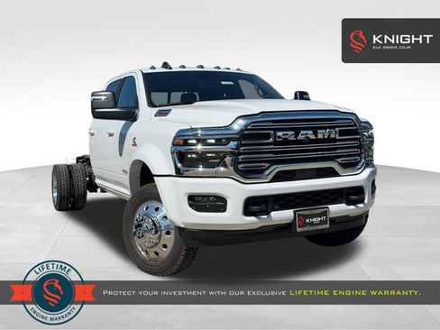 New 2026 RAM 5500 4x4 Crew Cab w/ Laramie Trim Package image 1