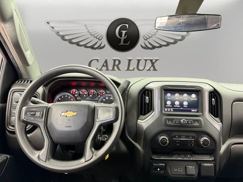 Used 2022 Chevrolet Silverado 2500 Custom w/ Custom Convenience Package AWD/4WD image 10