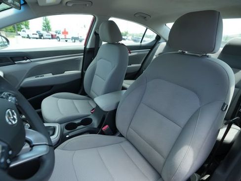 Used 2020 Hyundai Elantra SEL FWD image 35