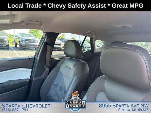 Used 2024 Chevrolet Trax LT FWD image 22