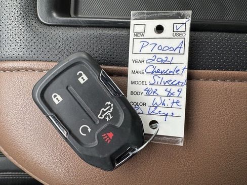 Used 2021 Chevrolet Silverado 1500 High Country image 29