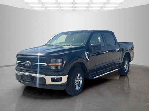 Used 2025 Ford F150 XLT w/ Equipment Group 301A Standard AWD/4WD image 8