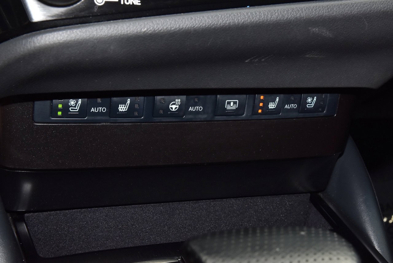 Used 2023 Lexus ES 350 F Sport w/ Accessory Package (Z2) FWD image 30