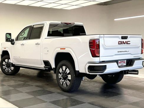 New 2026 GMC Sierra 2500 Denali w/ Denali Reserve Package image 2