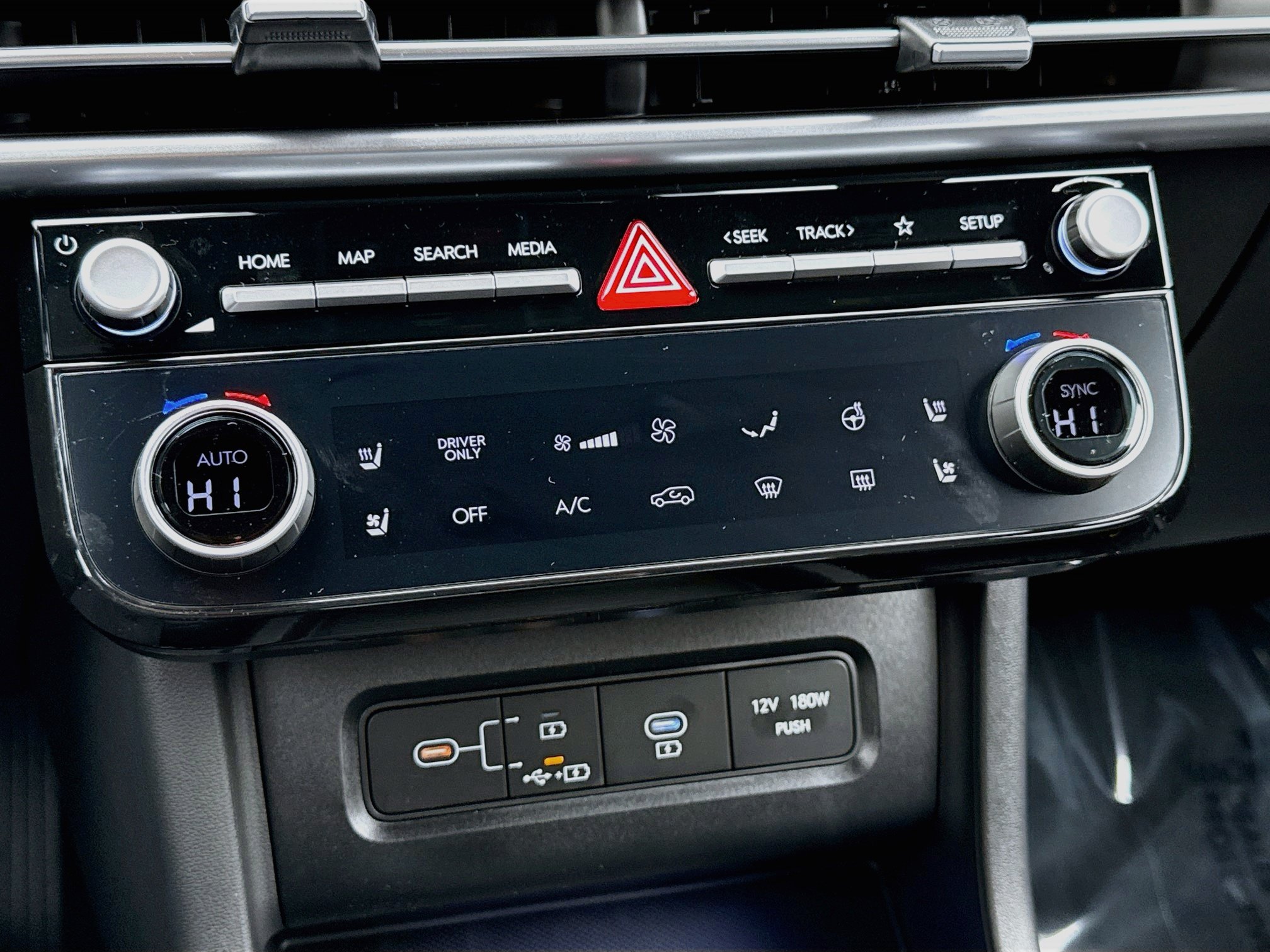 New 2026 Hyundai Tucson Limited AWD/4WD image 12