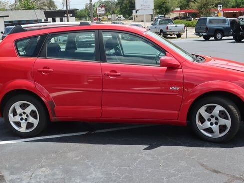 Used 2005 Pontiac Vibe w/ Power Group Value Package FWD image 4