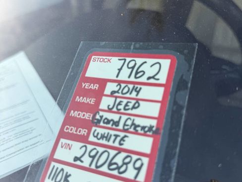 Used 2014 Jeep Grand Cherokee Limited image 19