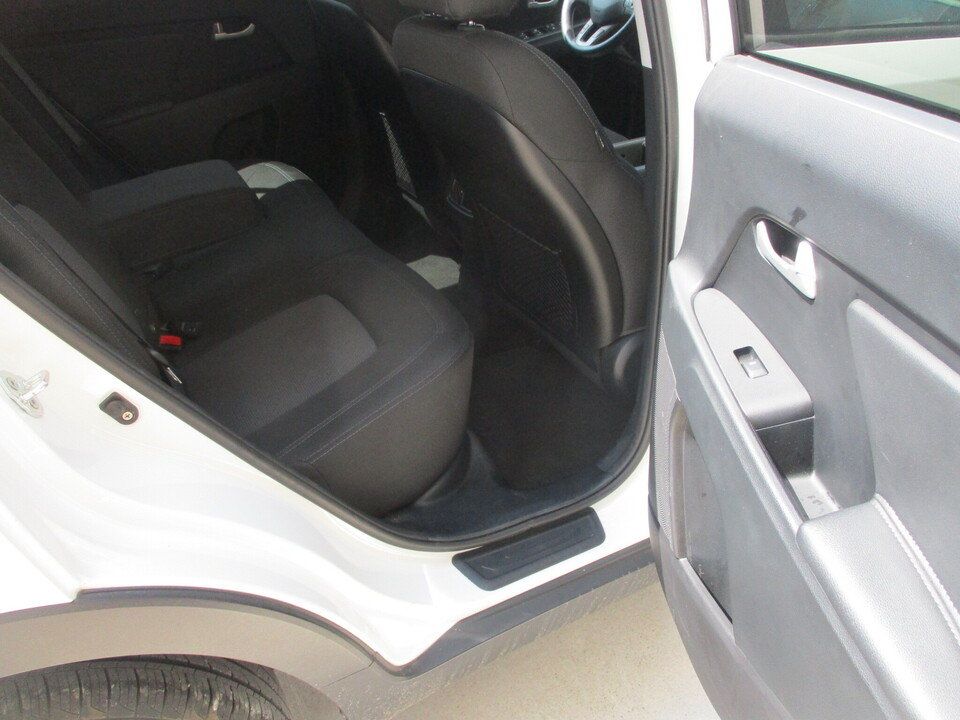 Used 2016 Kia Sportage LX FWD image 20