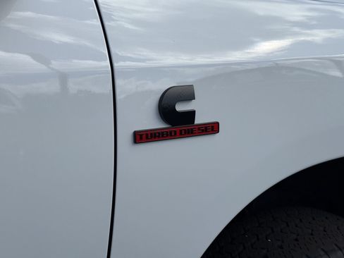 Used 2025 RAM 2500 Laramie w/ Night Edition AWD/4WD image 13