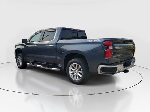 Used 2020 Chevrolet Silverado 1500 LTZ w/ LTZ Premium Package AWD/4WD image 3