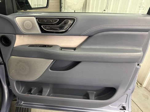 Used 2020 Lincoln Navigator L Black Label AWD/4WD image 23