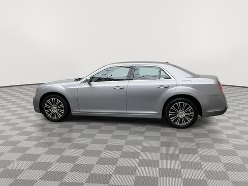 Used 2013 Chrysler 300 S image 33