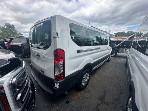 Used 2025 Ford Transit 250 148 High Roof RWD image 7