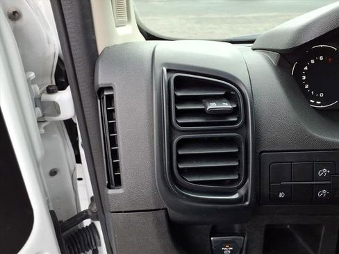 Used 2023 RAM ProMaster 2500 image 24