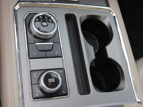 Certified 2019 Ford Expedition XLT w/ Equipment Group 202A image 35