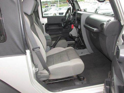 Used 2007 Jeep Wrangler X AWD/4WD image 15