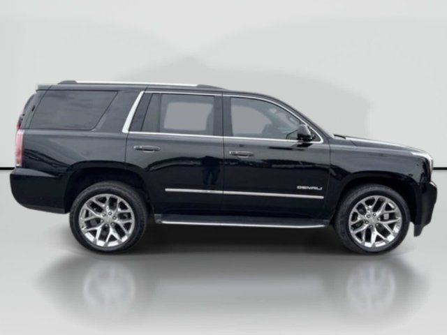 Used 2017 GMC Yukon Denali AWD/4WD image 6