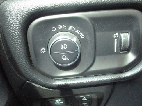 Used 2020 RAM 1500 Lone Star RWD image 21