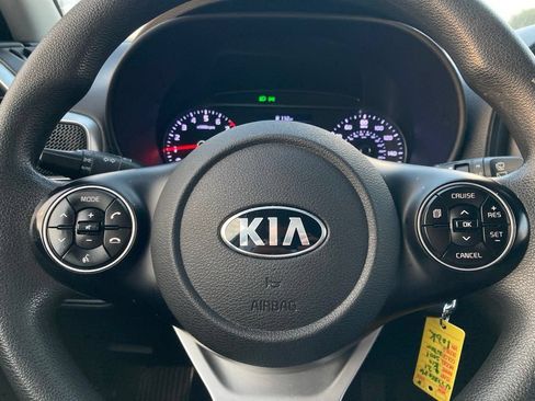 Used 2021 Kia Soul LX FWD image 16