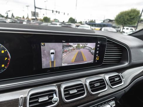 Used 2021 Mercedes-Benz GLS 450 4MATIC image 15