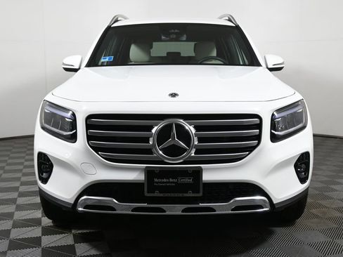 Certified 2025 Mercedes-Benz GLB 250 4MATIC image 9