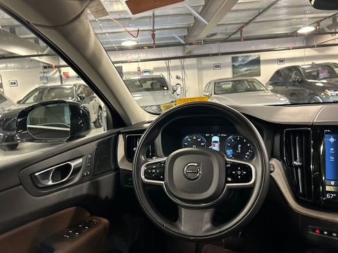 Used 2020 Volvo XC60 T6 Inscription w/ Protection Package Premier image 26