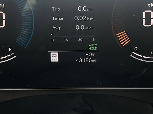 Certified 2025 Hyundai Sonata SEL FWD image 35