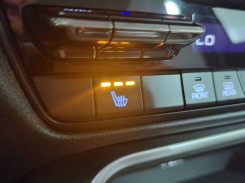 Used 2024 MAZDA CX-90 3.3 Turbo w/ Preferred Package image 29