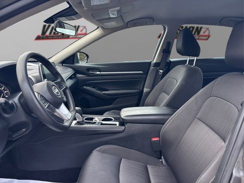 Used 2023 Nissan Altima 2.5 SV image 9