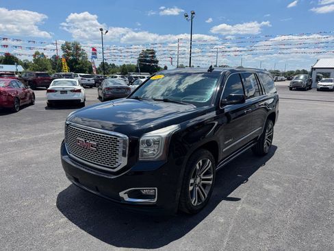 Used 2018 GMC Yukon Denali w/ Denali Ultimate Package AWD/4WD image 9