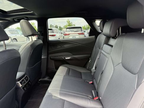 Used 2024 Lexus RX 350 Premium Plus w/ Convenience Package AWD/4WD image 15