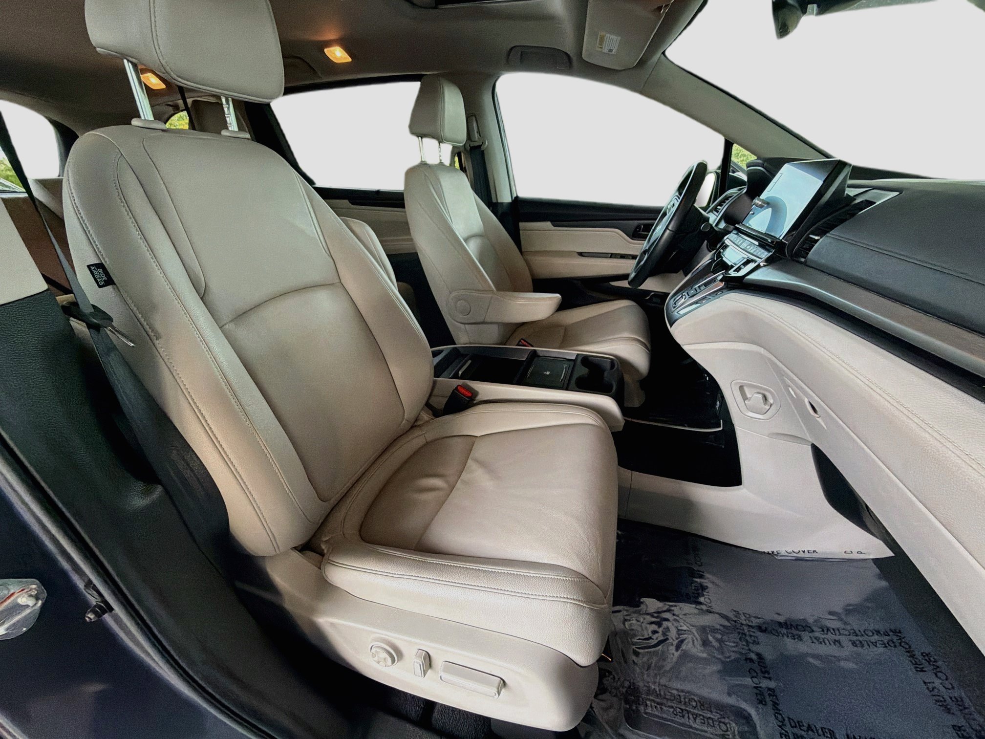 Used 2025 Honda Odyssey EX-L image 32