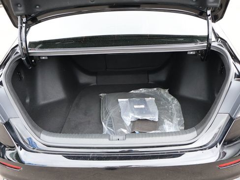 Used 2024 Honda Accord Sport image 15