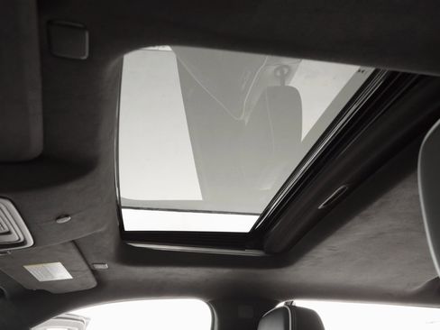 Used 2025 GMC Sierra 2500 AT4X image 32