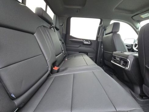 Used 2025 Chevrolet Silverado 1500 LTZ AWD/4WD image 14
