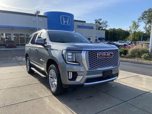 Used 2024 GMC Yukon Denali image 2