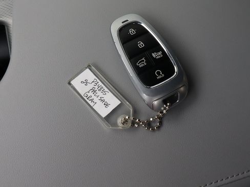 Used 2025 Hyundai Palisade SEL FWD image 33