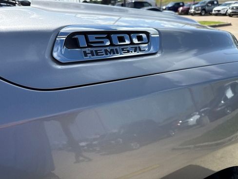 Used 2019 RAM 1500 Big Horn RWD image 16