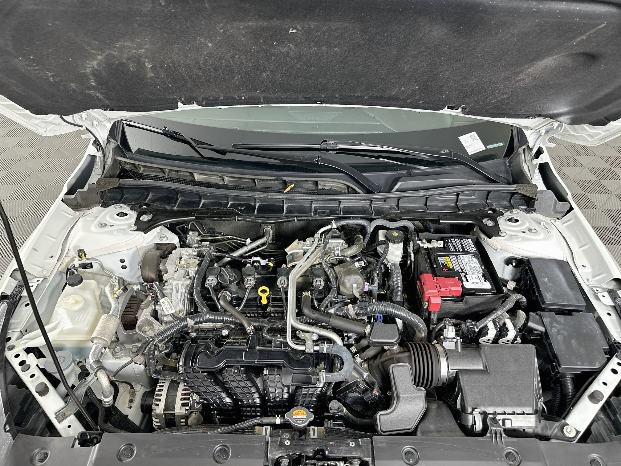 Used 2025 Nissan Altima 2.5 SV FWD image 31