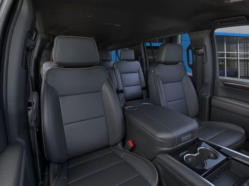 New 2025 Chevrolet Suburban Premier image 16