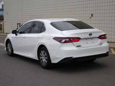 Used 2022 Toyota Camry LE w/ Cold Weather Package image 5